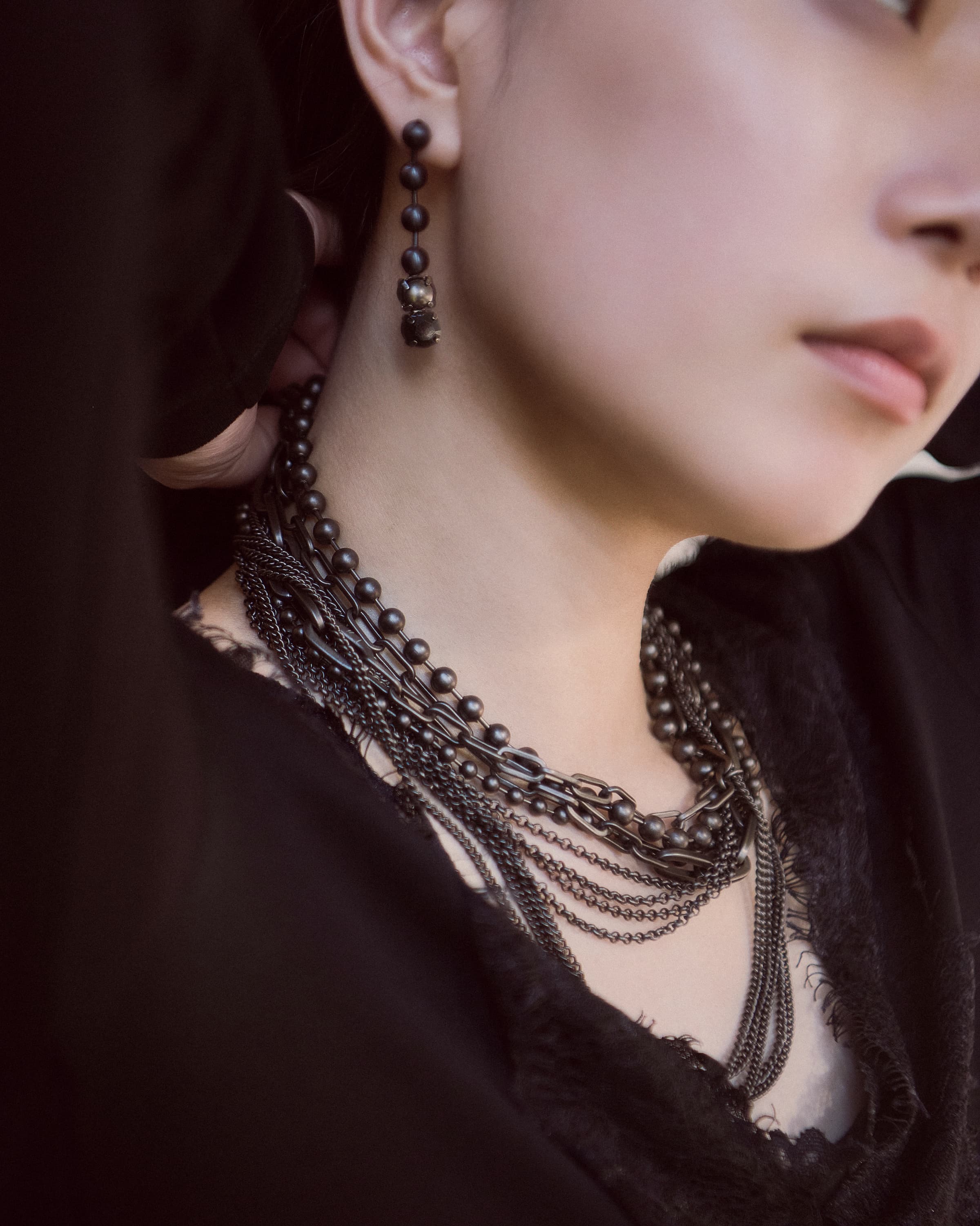 black hide stone pierce – être sans voix